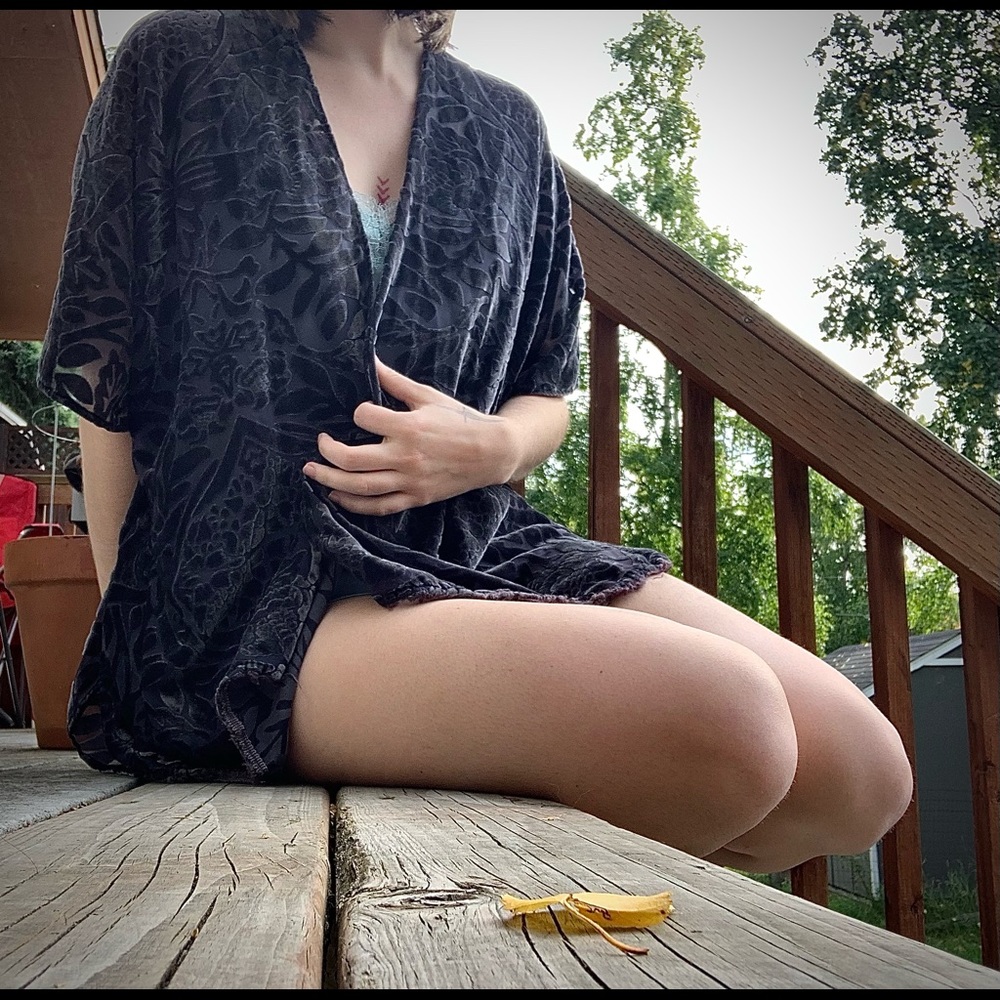 Sun & Shadow Velvet Kimono